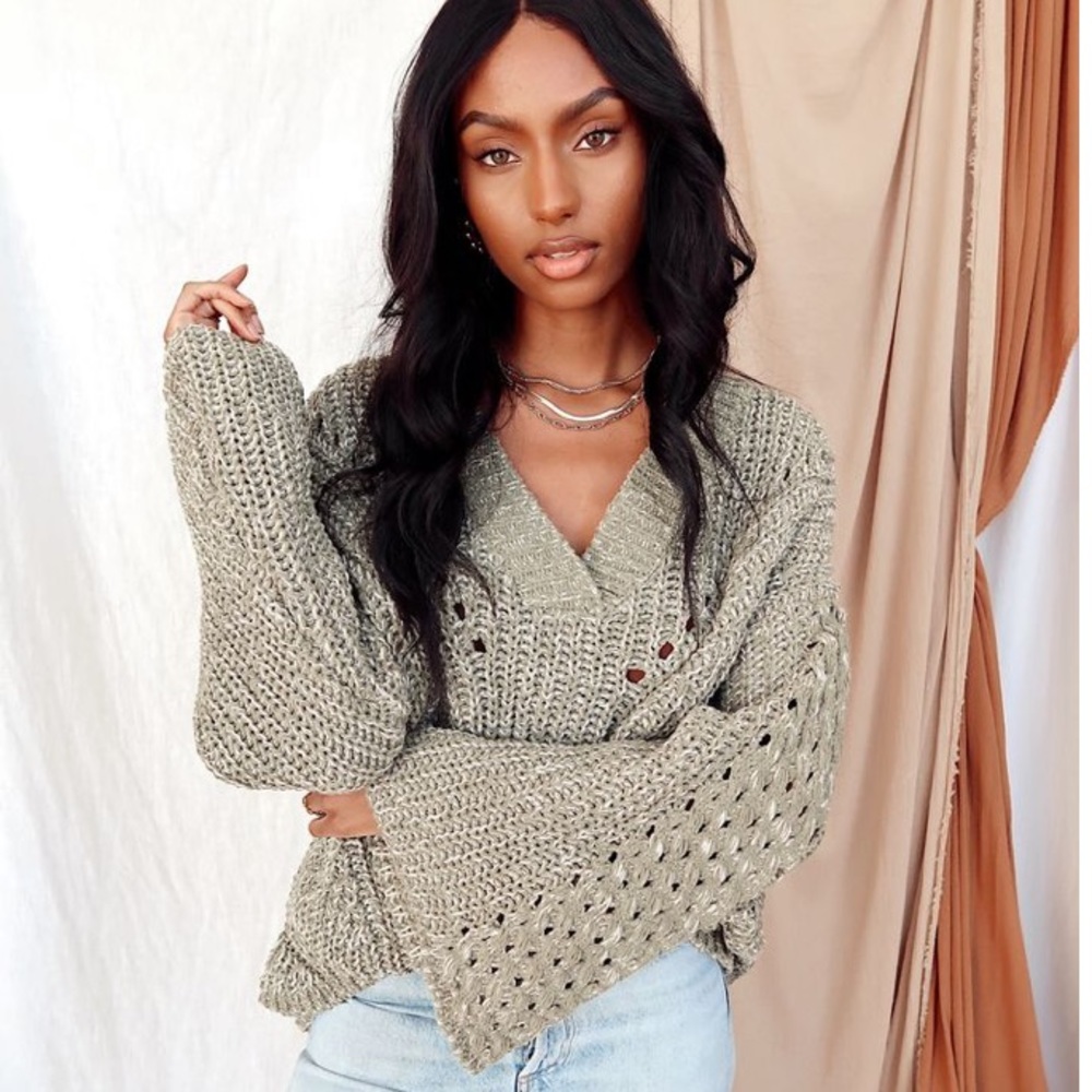 BNWT Hidden Hills Dust Olive Sweater